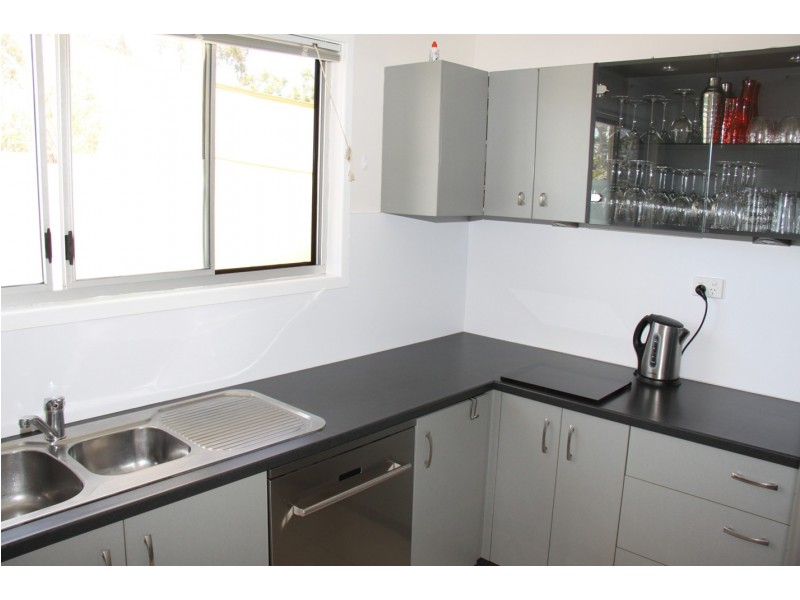 25 Winnecke Road, Tannum Sands QLD 4680