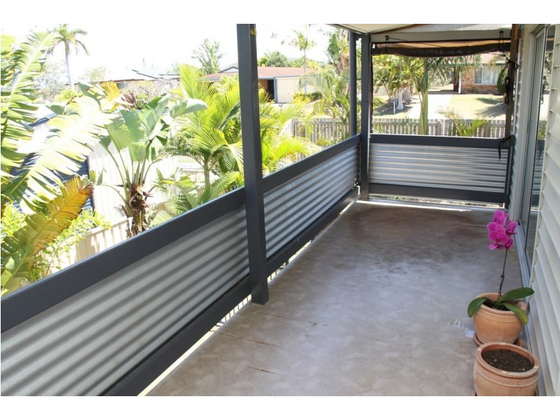 25 Winnecke Road, Tannum Sands QLD 4680