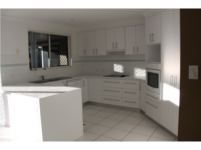 3 Glasshouse Place, Gladstone QLD 4680