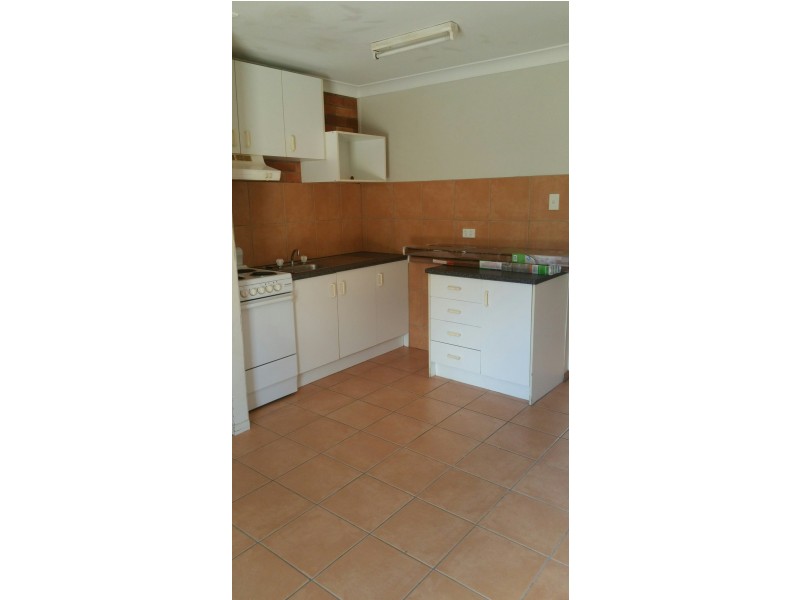 2/6 Boles Street, Gladstone QLD 4680