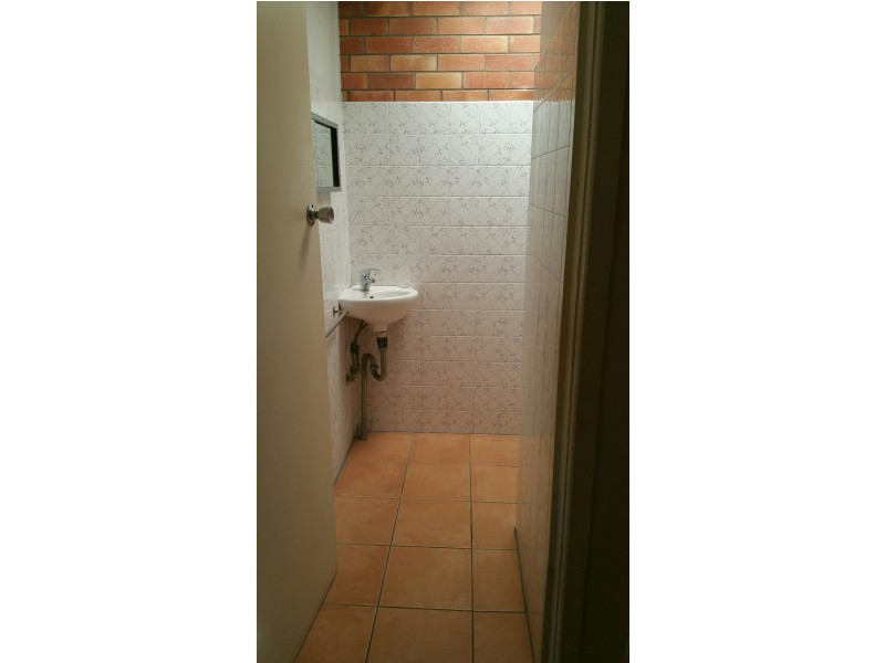 2/6 Boles Street, Gladstone QLD 4680