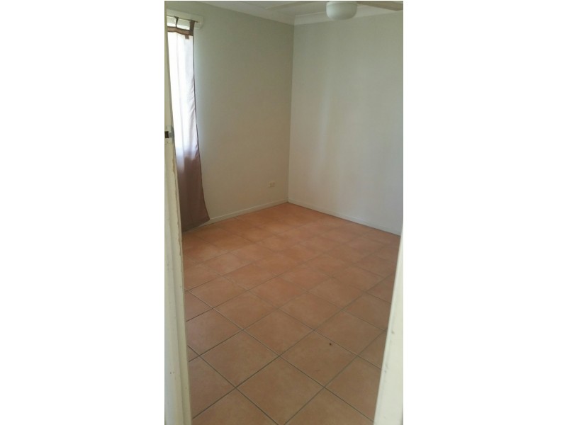 2/6 Boles Street, Gladstone QLD 4680