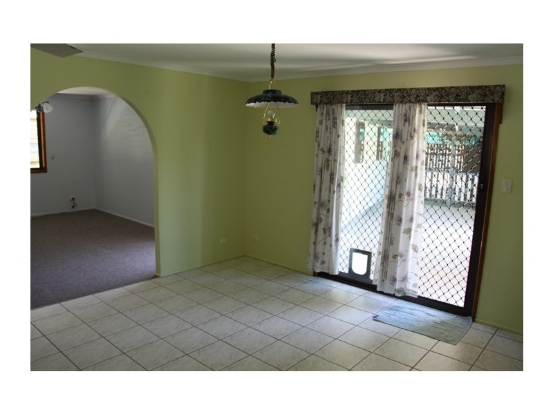 8 Alexander st, Boyne Island QLD 4680
