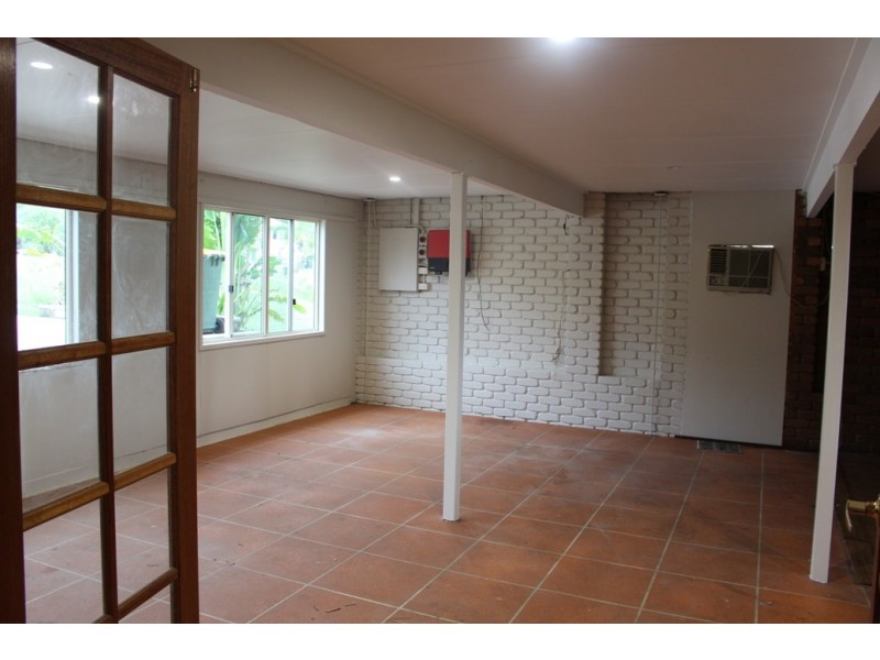 6 Tarcoola Dr, Boyne Island QLD 4680