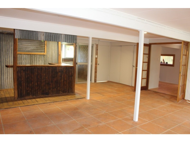 6 Tarcoola Dr, Boyne Island QLD 4680