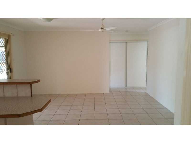 7 Geoffrey Thomas Drive, Tannum Sands QLD 4680