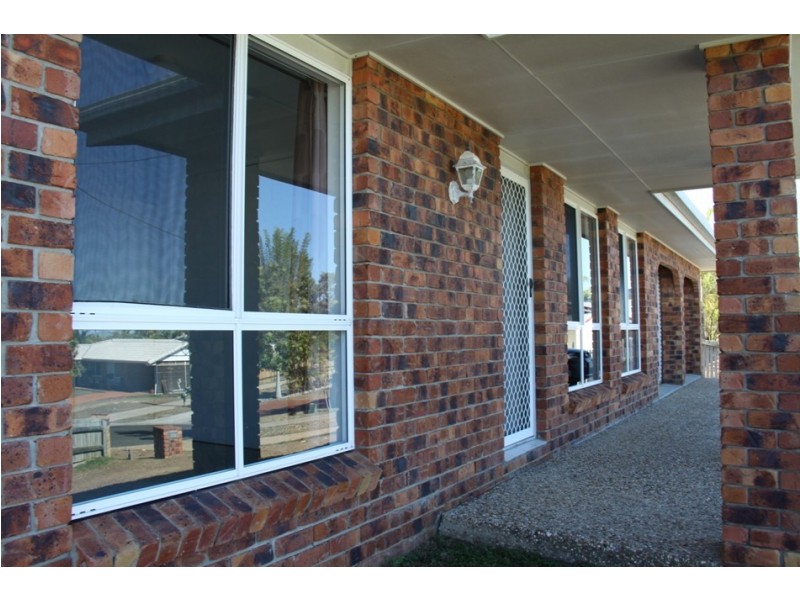 2  9 davina, Boyne Island QLD 4680