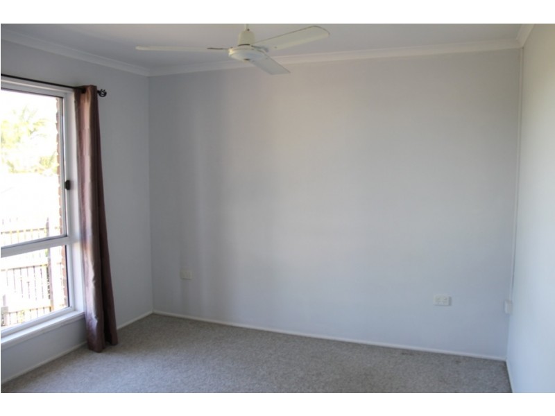 2  9 davina, Boyne Island QLD 4680