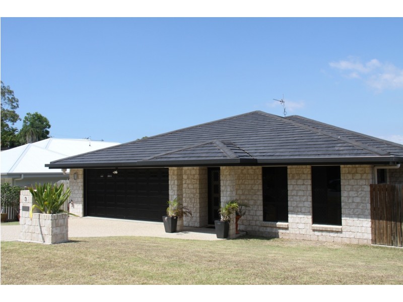 3 wanda, Boyne Island QLD 4680