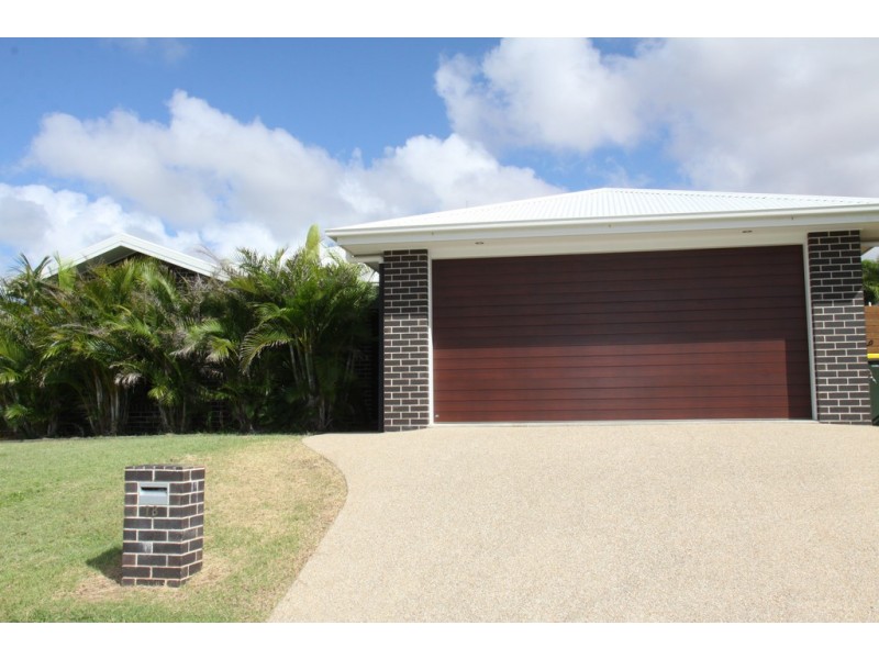 13 Valley way, Boyne Island QLD 4680
