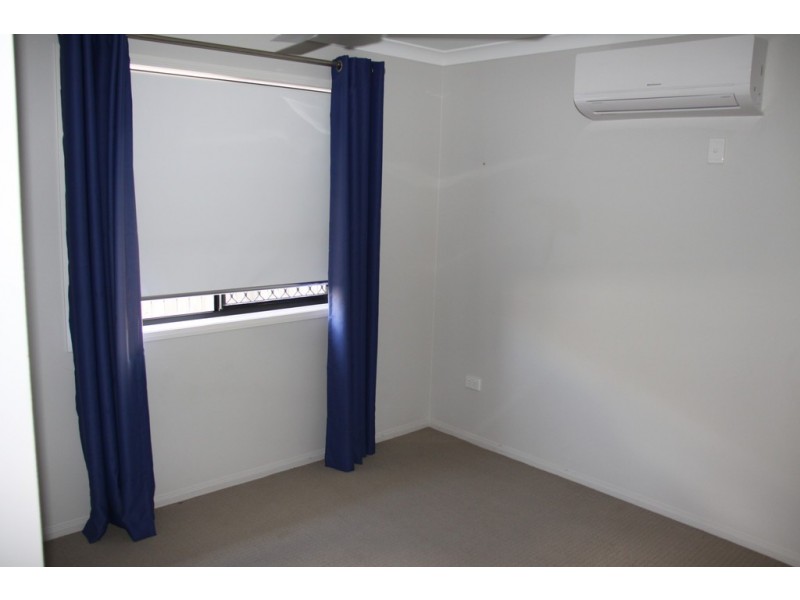 13 Valley way, Boyne Island QLD 4680