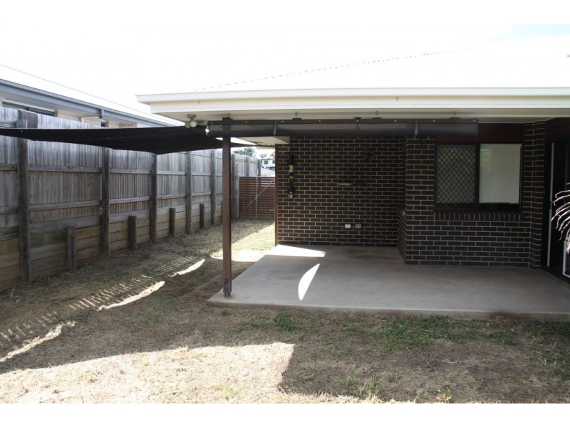 13 Valley way, Boyne Island QLD 4680