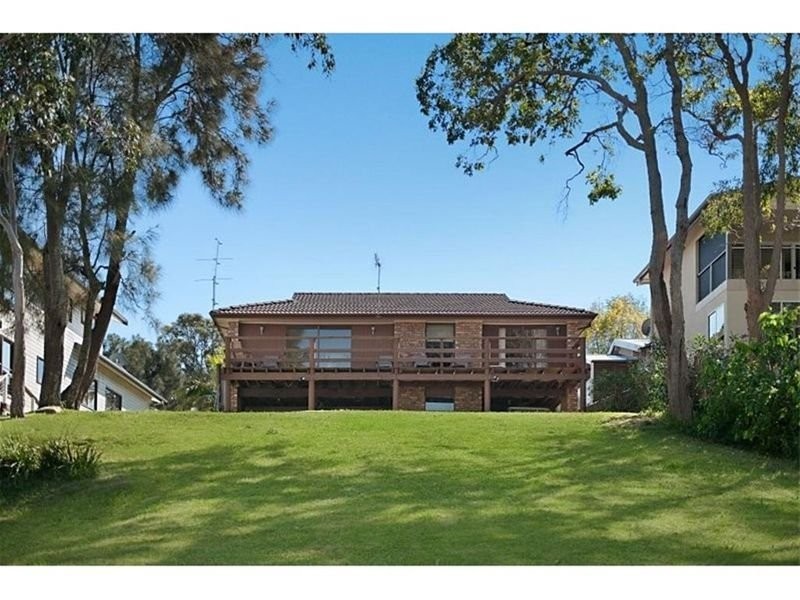 24 Buttaba Road, Brightwaters NSW 2264