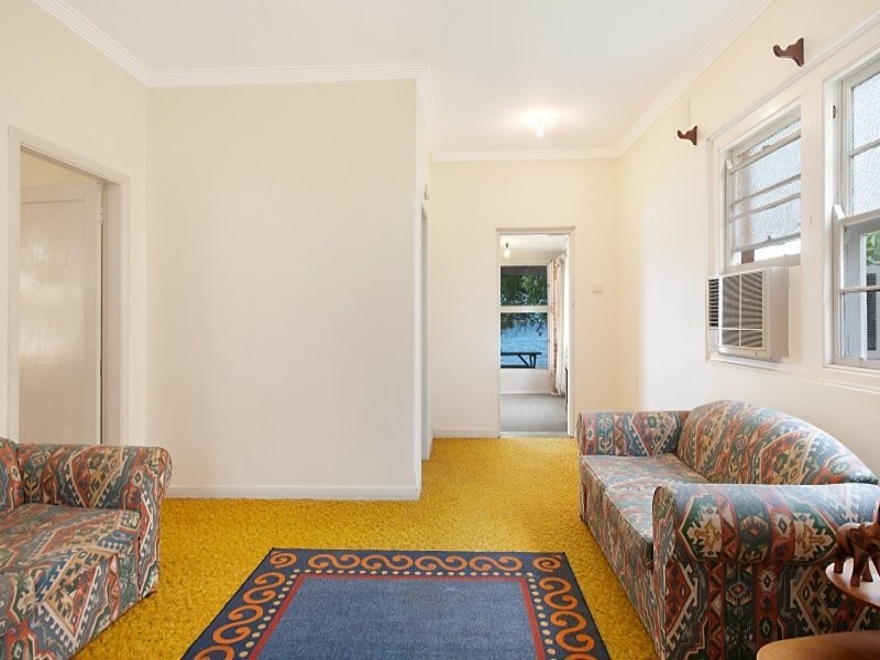 87 Beach Parade, Silverwater NSW 2264