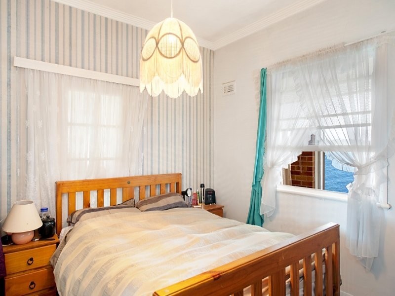 87 Beach Parade, Silverwater NSW 2264