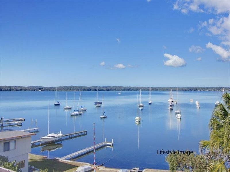 90 Sunshine Parade, Sunshine NSW 2264