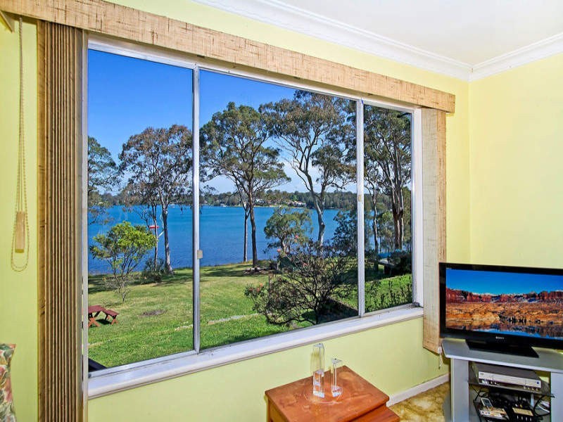 70 Bulgonia Rd, Brightwaters NSW 2264