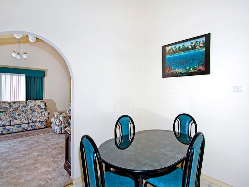 6 Watt St, Windermere Park NSW 2264