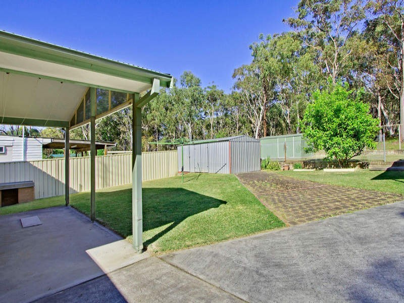 6 Watt St, Windermere Park NSW 2264