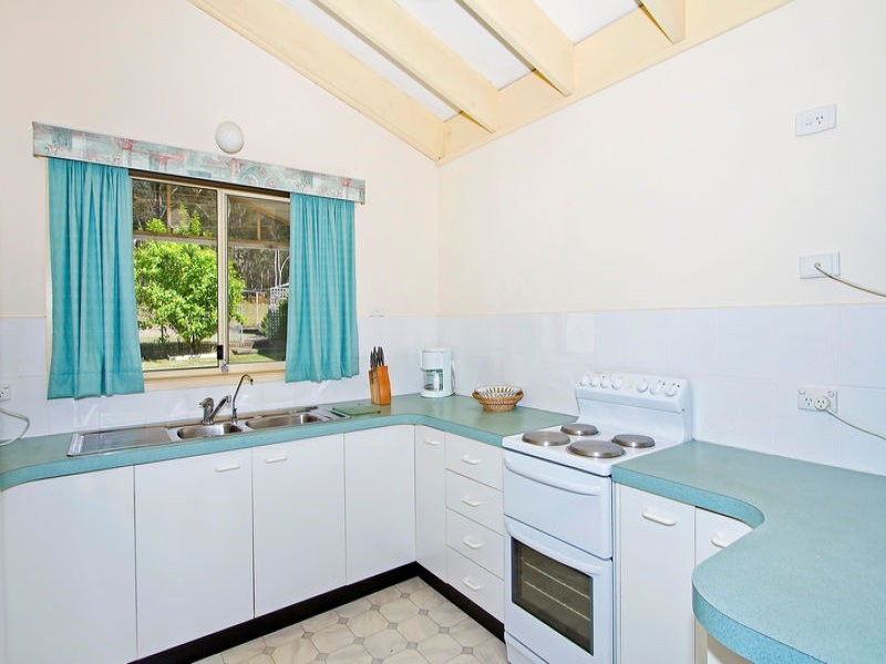 6 Watt St, Windermere Park NSW 2264