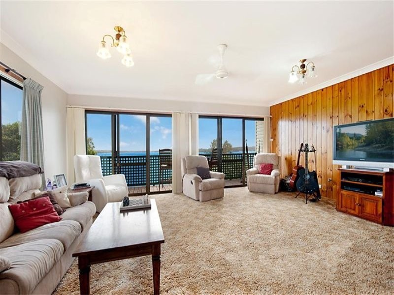 38 Henry Rd, Morisset Park NSW 2264