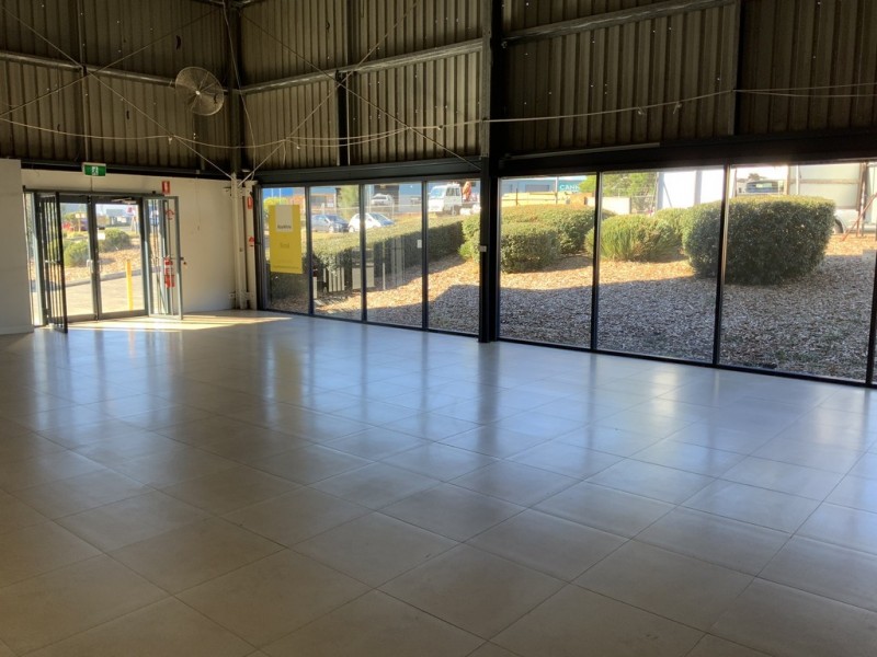 1/25 Alliance Ave, Morisset NSW 2264