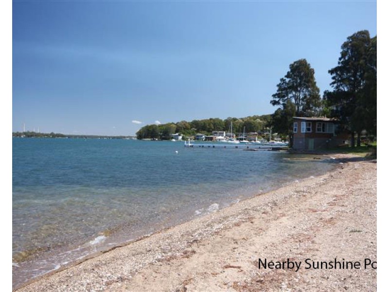 1 Fishery Point Road, Mirrabooka NSW 2264