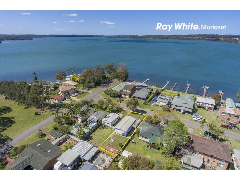 8 Grand Parade, Bonnells Bay NSW 2264