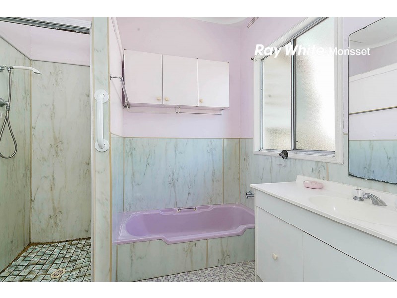 8 Grand Parade, Bonnells Bay NSW 2264