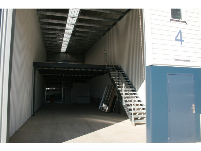 51 Alliance Ave, Morisset NSW 2264