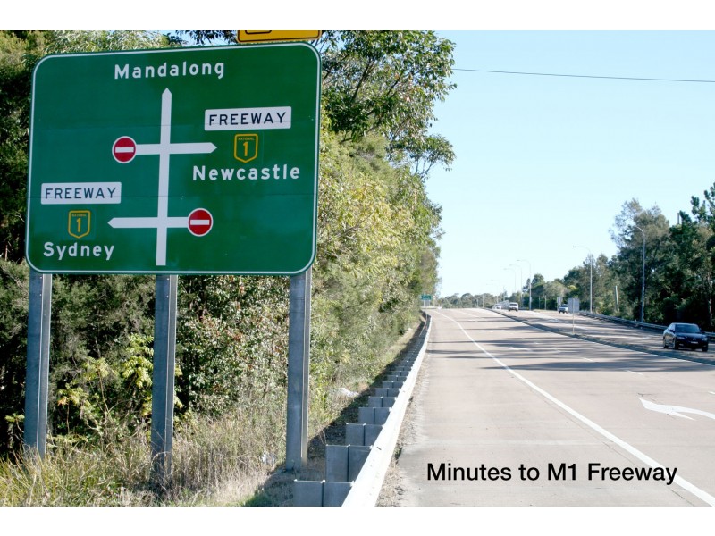 51 Alliance Ave, Morisset NSW 2264