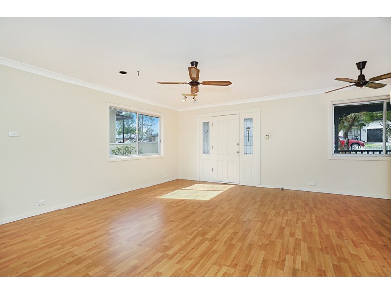 7 Frederick Street, Windermere Park NSW 2264