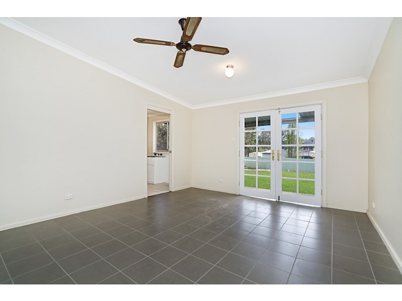 7 Frederick Street, Windermere Park NSW 2264