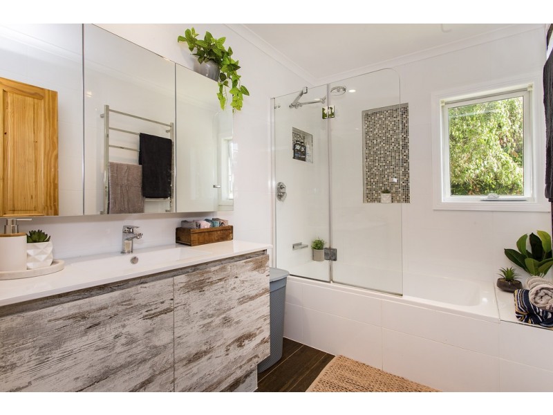 1/57 Coorumbung Road, Dora Creek NSW 2264