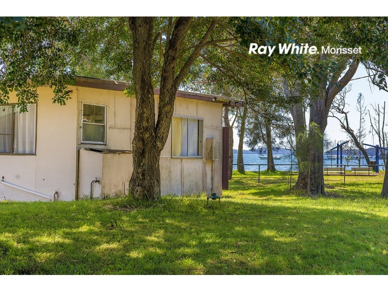 1 Pantowara Street, Balcolyn NSW 2264