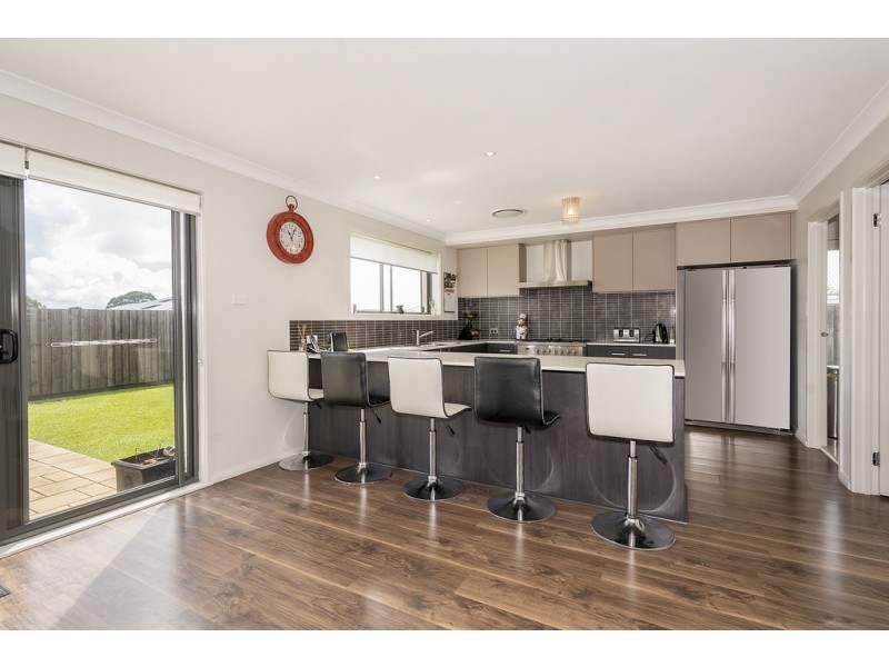 19 Celestial Drive, Morisset Park NSW 2264