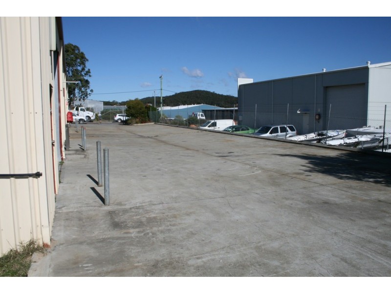 2/9 Kalaf Ave, Morisset NSW 2264