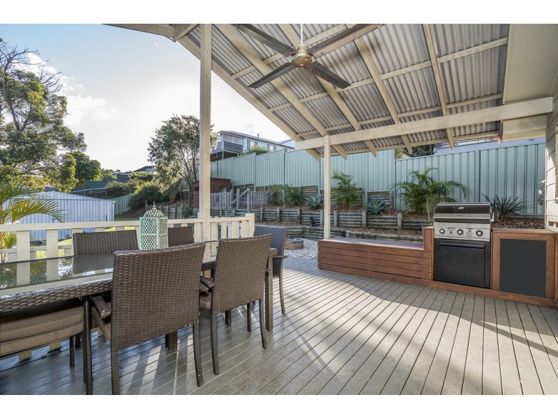 6 Hillcrest Road, Mirrabooka NSW 2264
