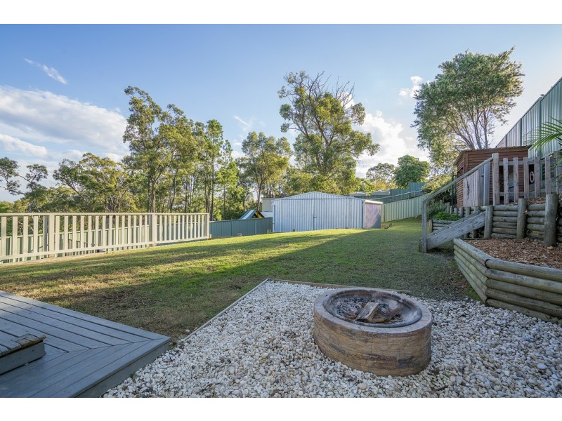 6 Hillcrest Road, Mirrabooka NSW 2264