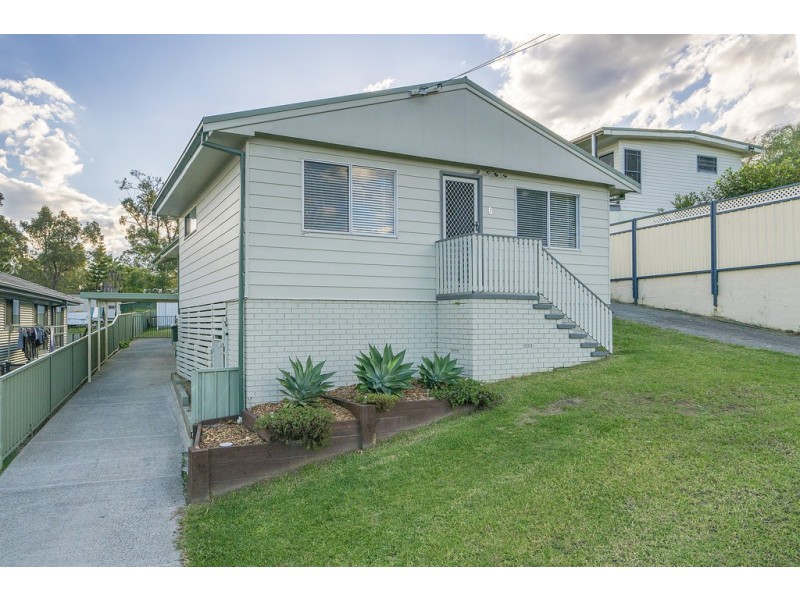 6 Hillcrest Road, Mirrabooka NSW 2264