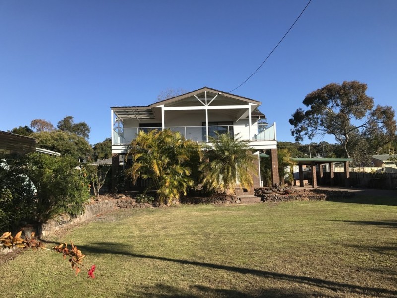 102 Grand Parade, Bonnells Bay NSW 2264