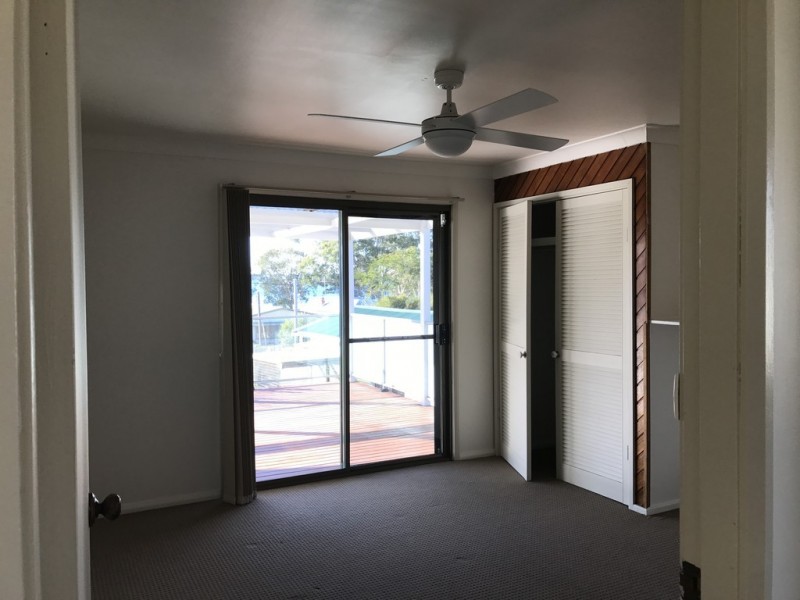 102 Grand Parade, Bonnells Bay NSW 2264