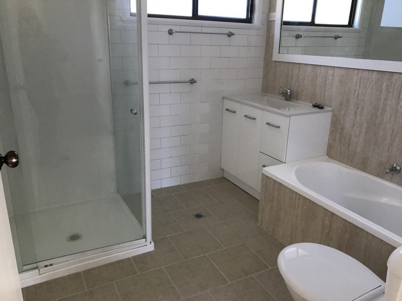 102 Grand Parade, Bonnells Bay NSW 2264