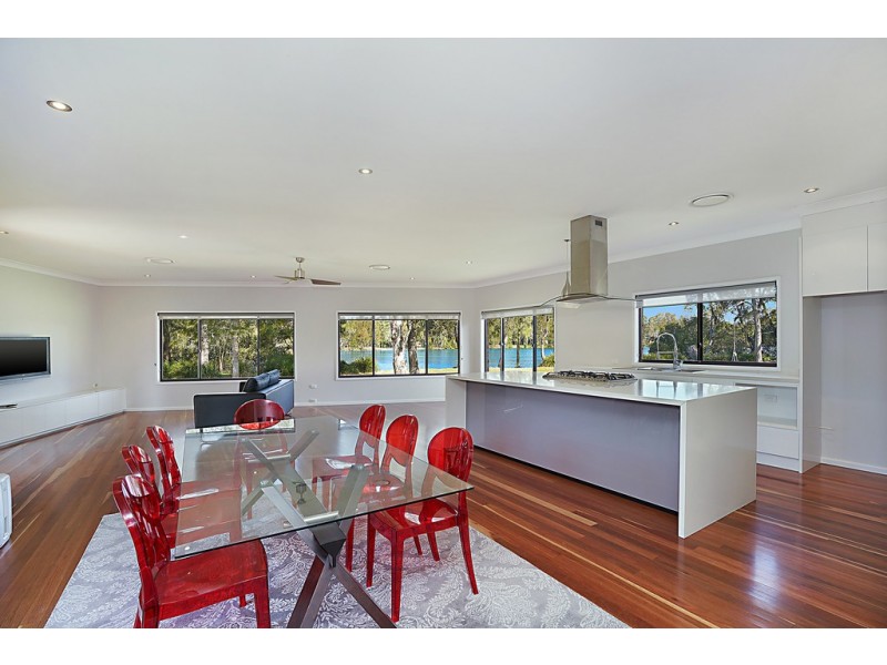 194 Dora Street, Dora Creek NSW 2264