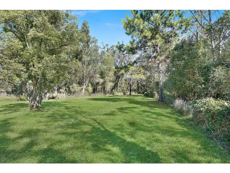 205 Freemans Drive, Morisset NSW 2264