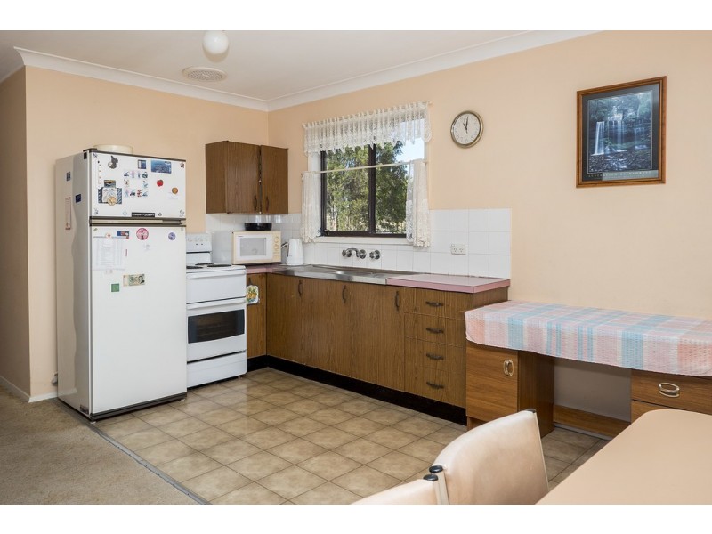4 Wood Street, Bonnells Bay NSW 2264