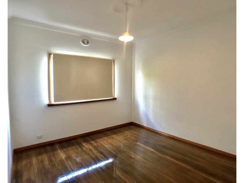 114 Bridge St, Morisset NSW 2264