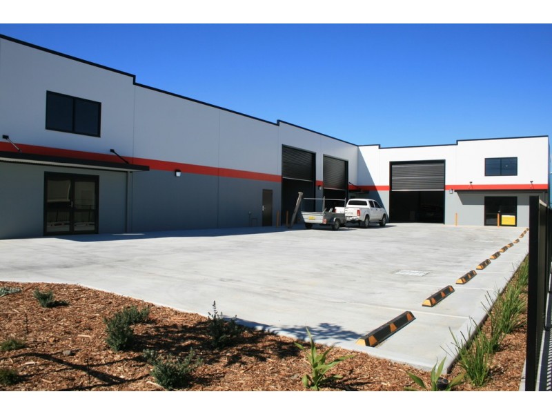 2/10 Kalaf Ave, Morisset NSW 2264