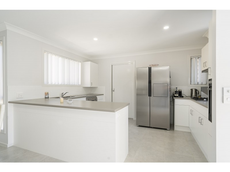 51 Woodward Road, Morisset NSW 2264