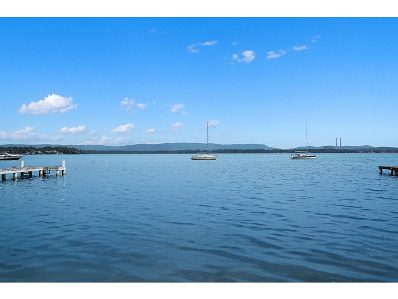 161 Grand Parade, Bonnells Bay NSW 2264